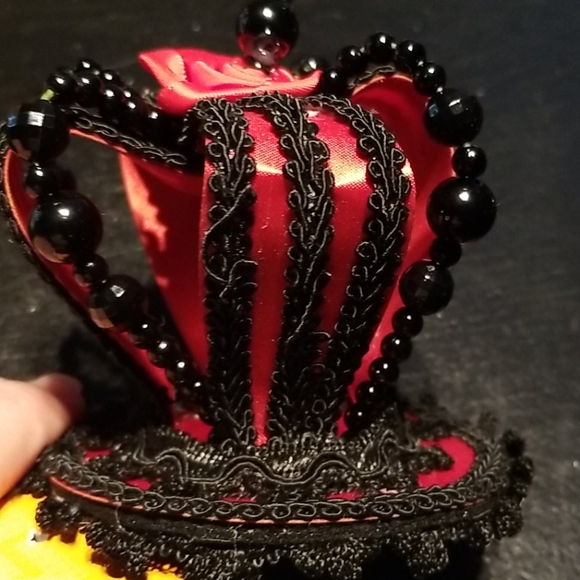 Crown Hair Clip - Picture 2 of 3